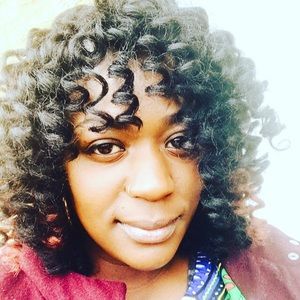 Meet your Posher, Erika